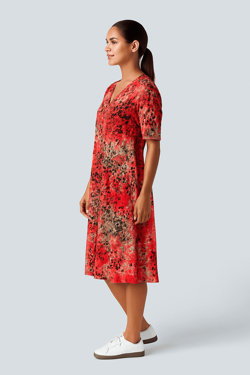 FlowVibe™ - V - udskæring, korte ærmer, A - formet mønstret kjole med sidelommer - Azora